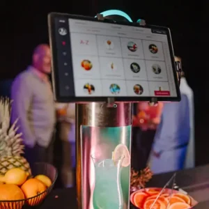 Mobile Cocktailbar bei einem Firmenevent in Magdeburg